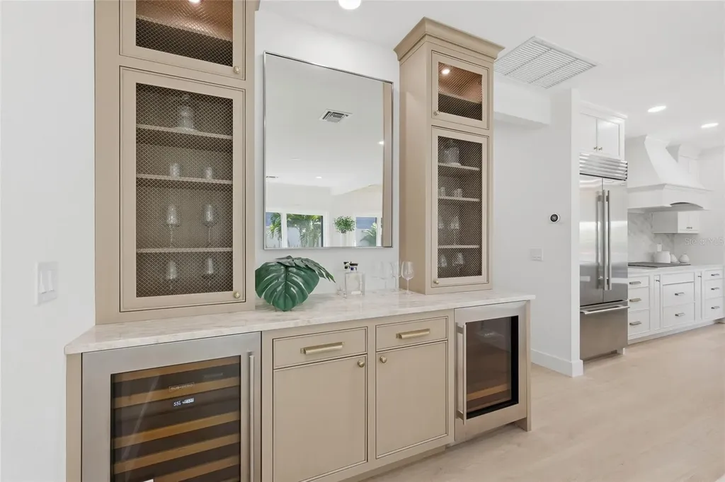 4833 Featherbed Lane Sarasota FL 34242