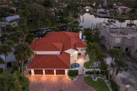 4833 Featherbed Lane Sarasota FL 34242