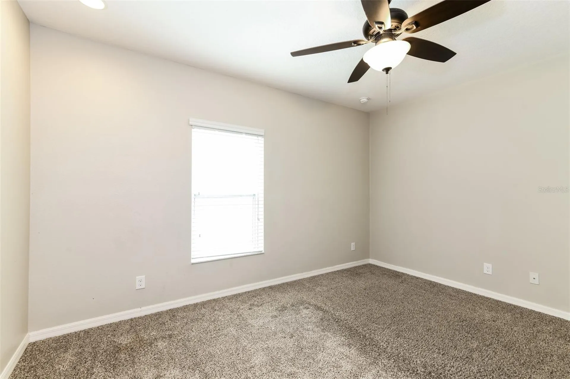 216 Whispering Pines Way Davenport FL 33837