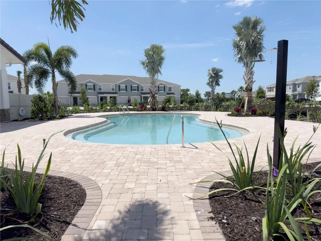 3238 Hilltop Circle Bradenton FL 34211