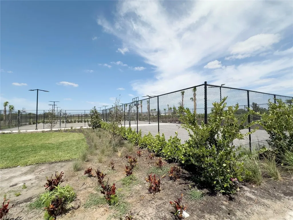 3238 Hilltop Circle Bradenton FL 34211