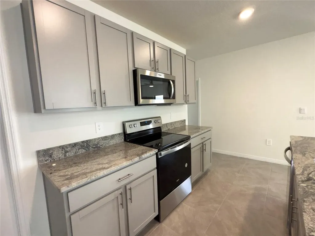 3238 Hilltop Circle Bradenton FL 34211