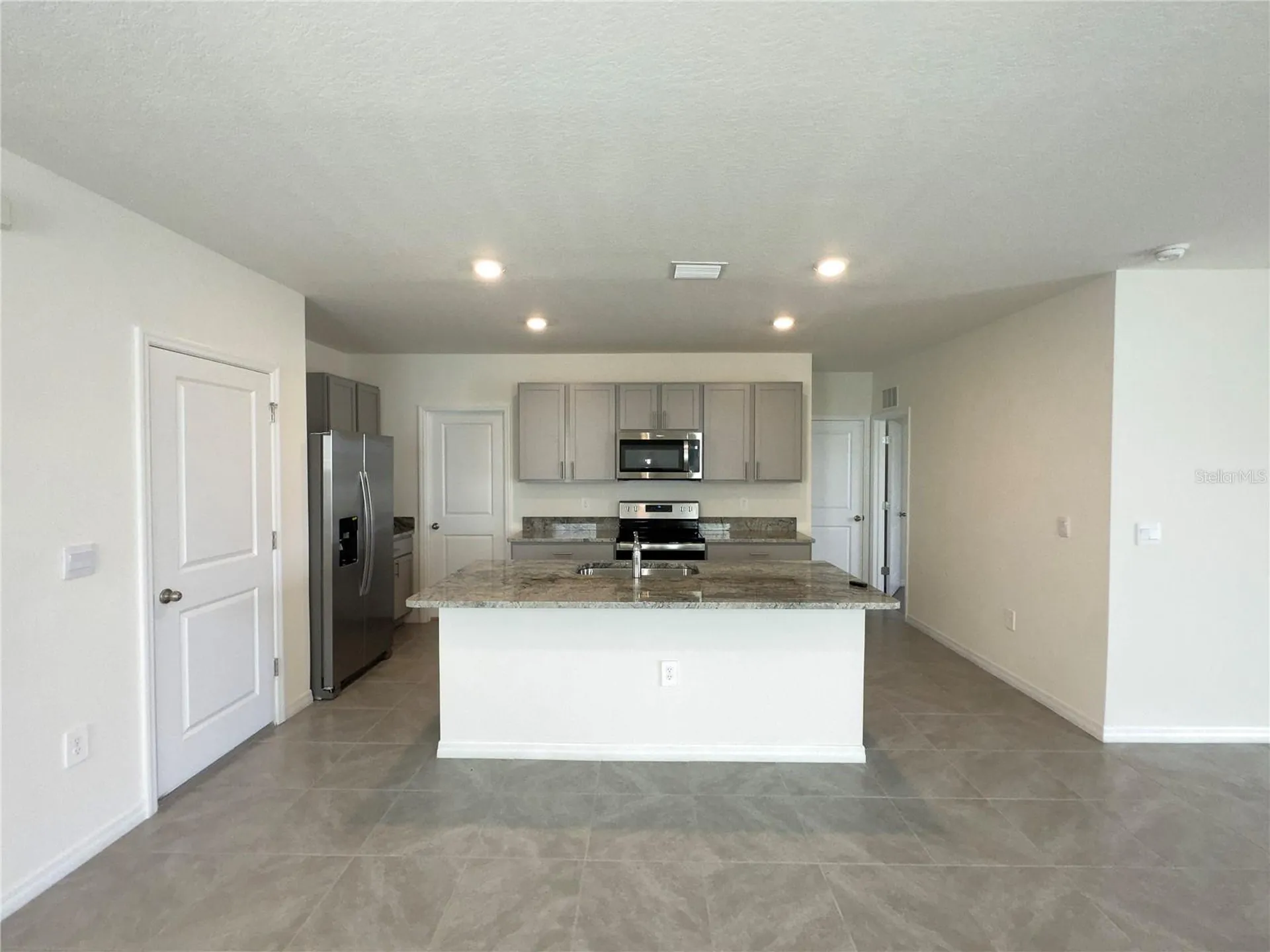 3238 Hilltop Circle Bradenton FL 34211