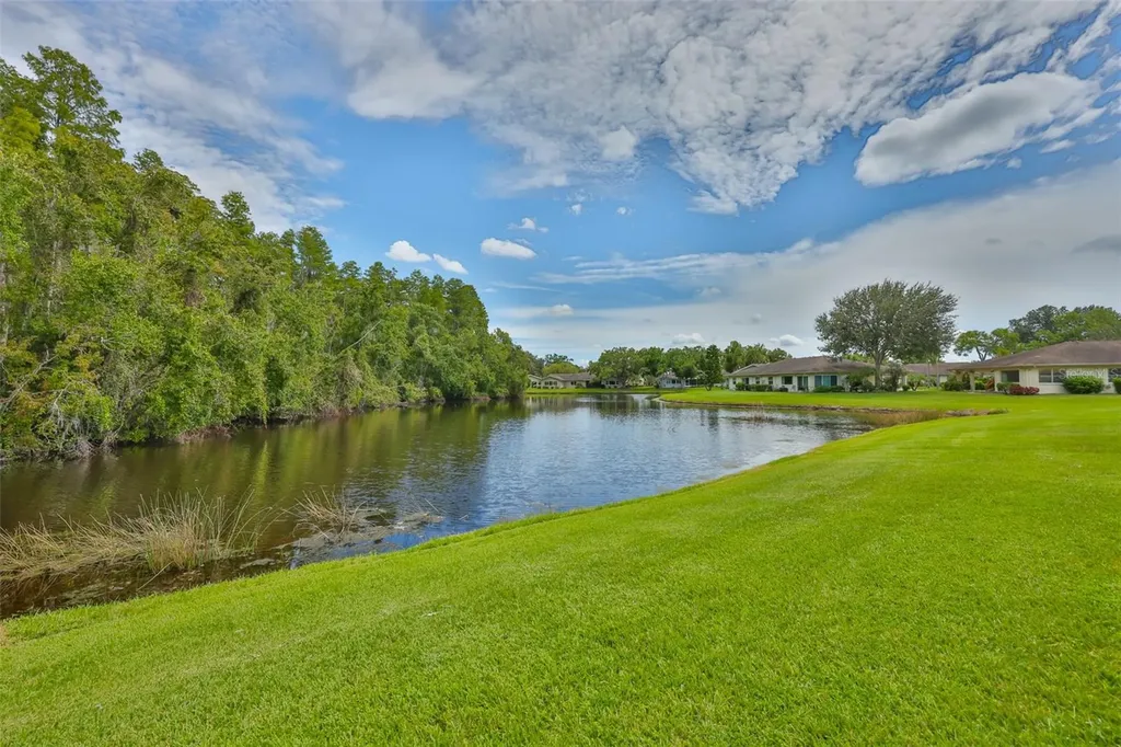 2026 Hawkhurst Circle Sun City Center FL 33573