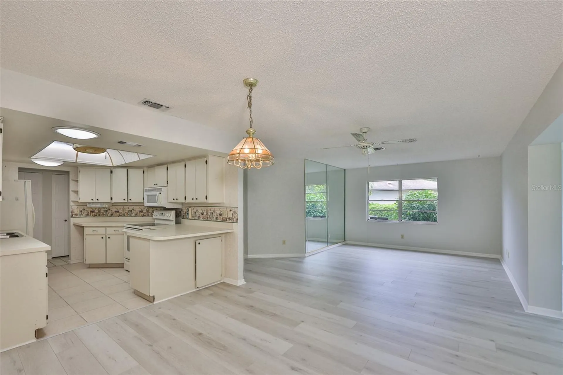 2026 Hawkhurst Circle Sun City Center FL 33573