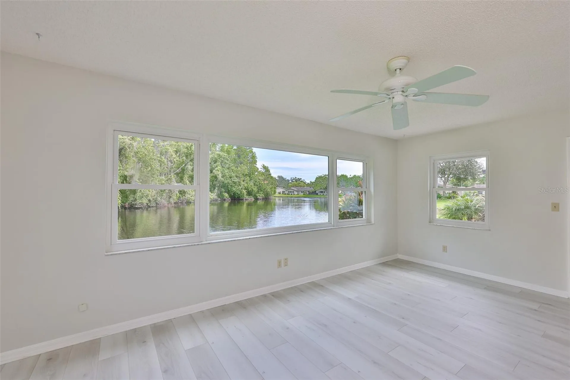 2026 Hawkhurst Circle Sun City Center FL 33573