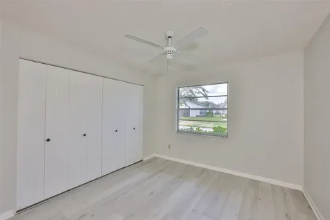2026 Hawkhurst Circle Sun City Center FL 33573