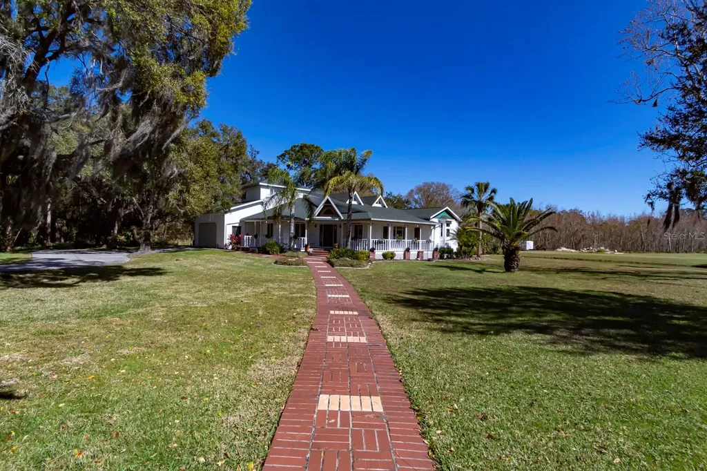 9215 Ridge Road New Port Richey FL 34654