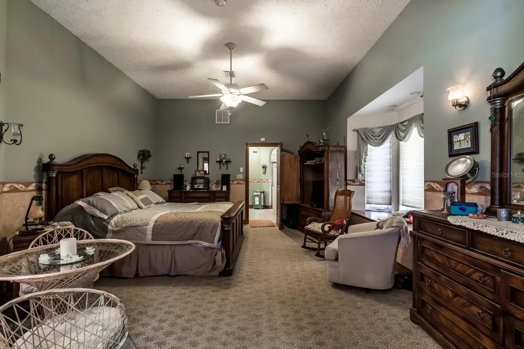 9215 Ridge Road New Port Richey FL 34654