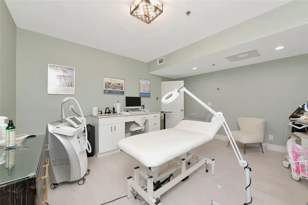 1345 2nd Street Sarasota FL 34236