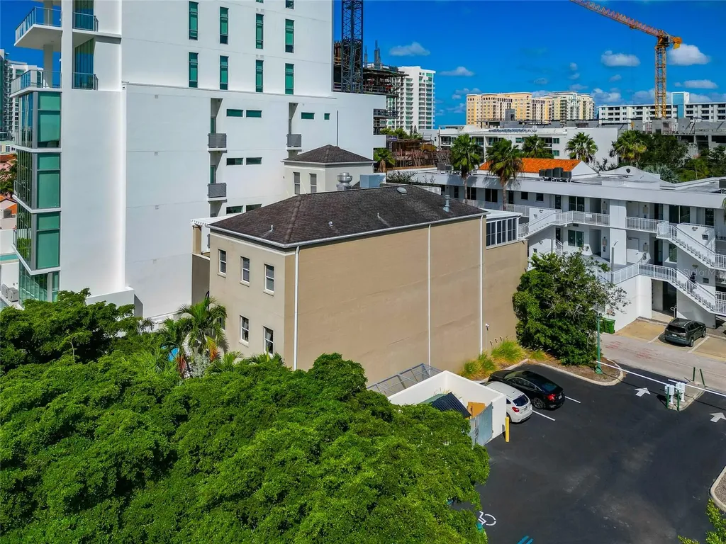 1345 2nd Street Sarasota FL 34236