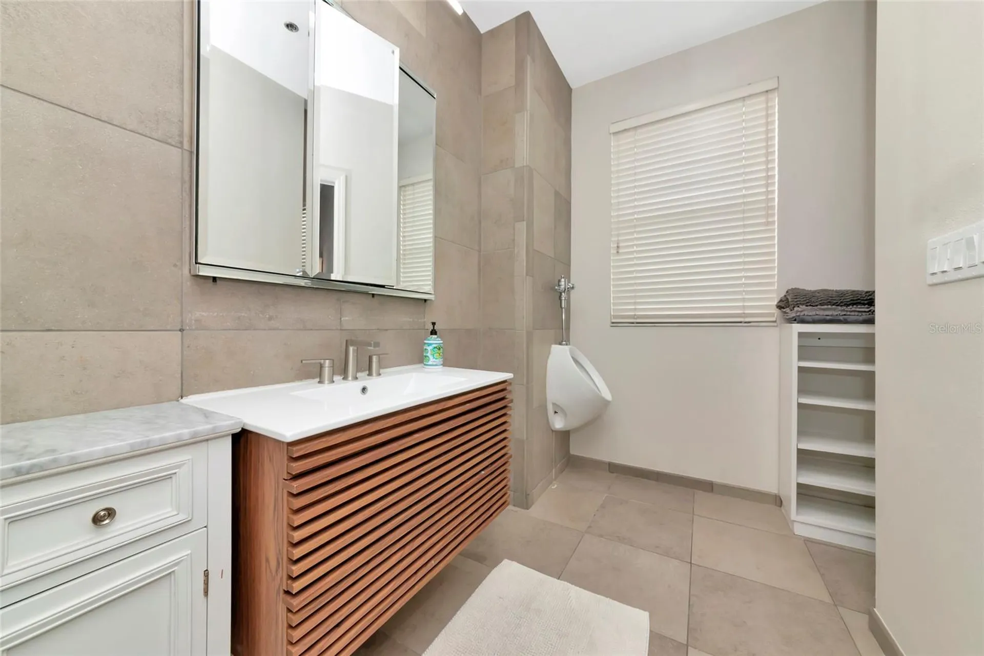 1345 2nd Street Sarasota FL 34236