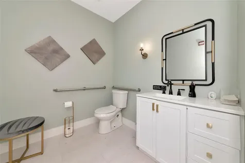 1345 2nd Street Sarasota FL 34236