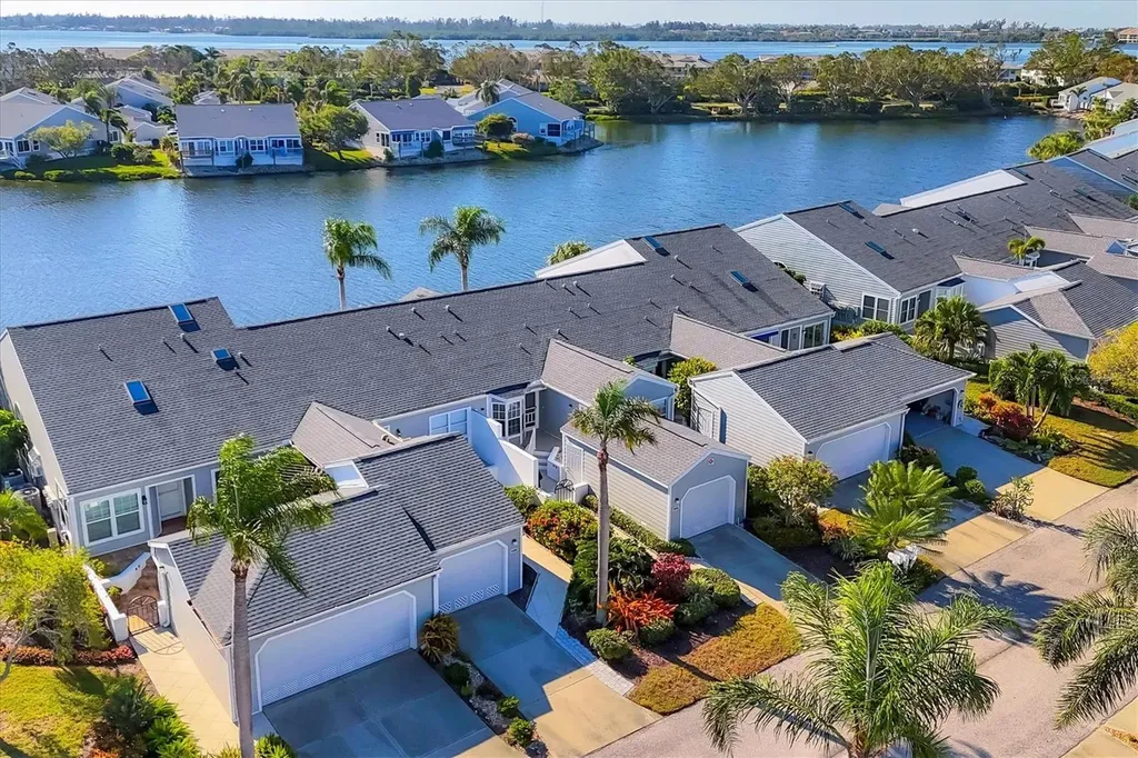 1225 Spoonbill Landings Circle Bradenton FL 34209