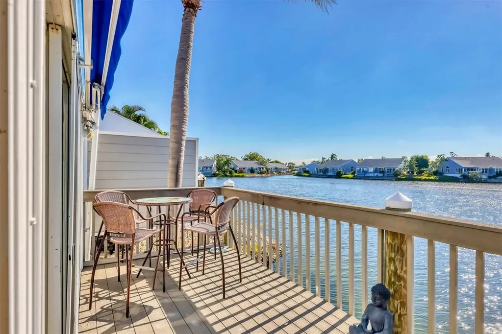1225 Spoonbill Landings Circle Bradenton FL 34209