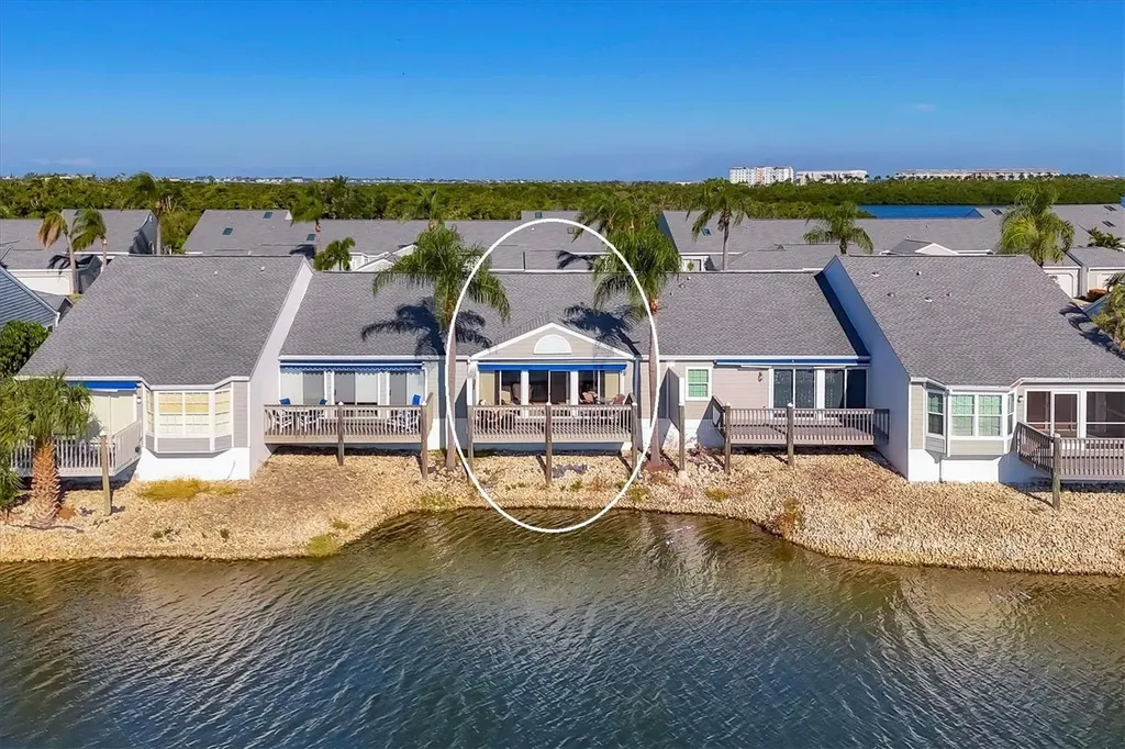 1225 Spoonbill Landings Circle Bradenton FL 34209