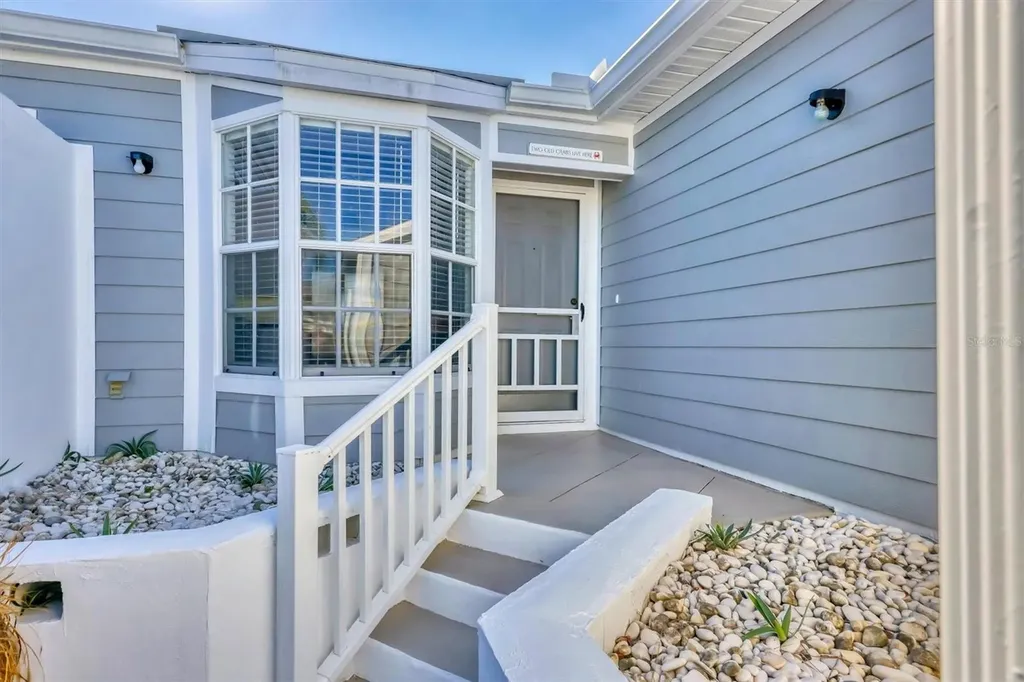1225 Spoonbill Landings Circle Bradenton FL 34209