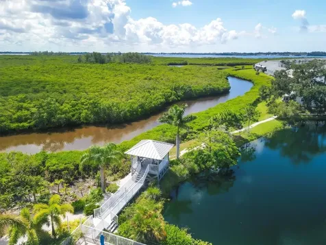 1225 Spoonbill Landings Circle Bradenton FL 34209