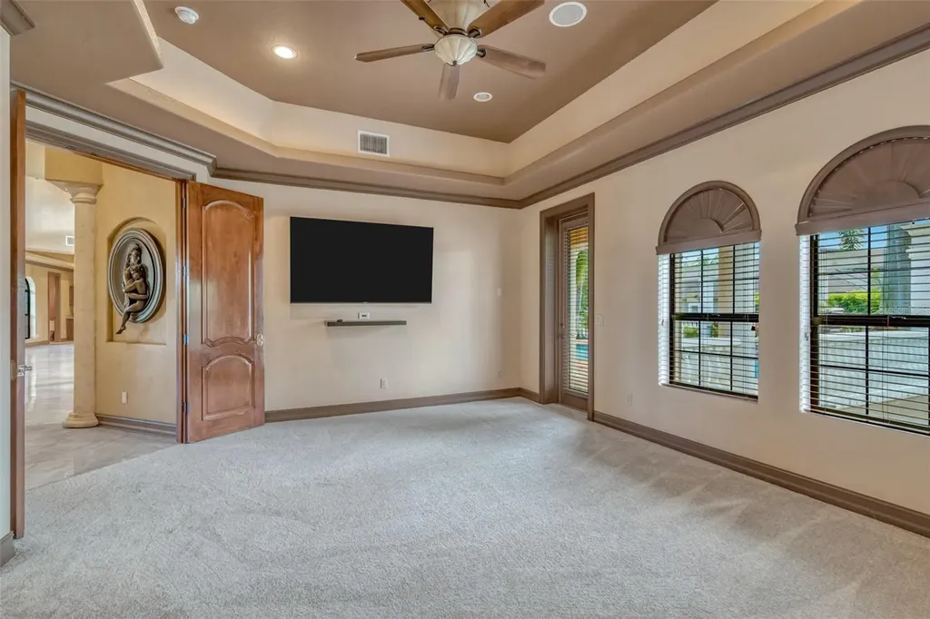 1079 Ashland Avenue Tarpon Springs FL 34689