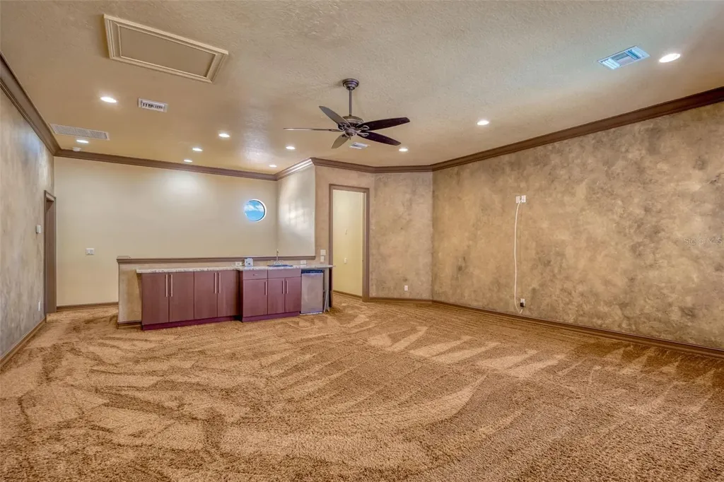 1079 Ashland Avenue Tarpon Springs FL 34689