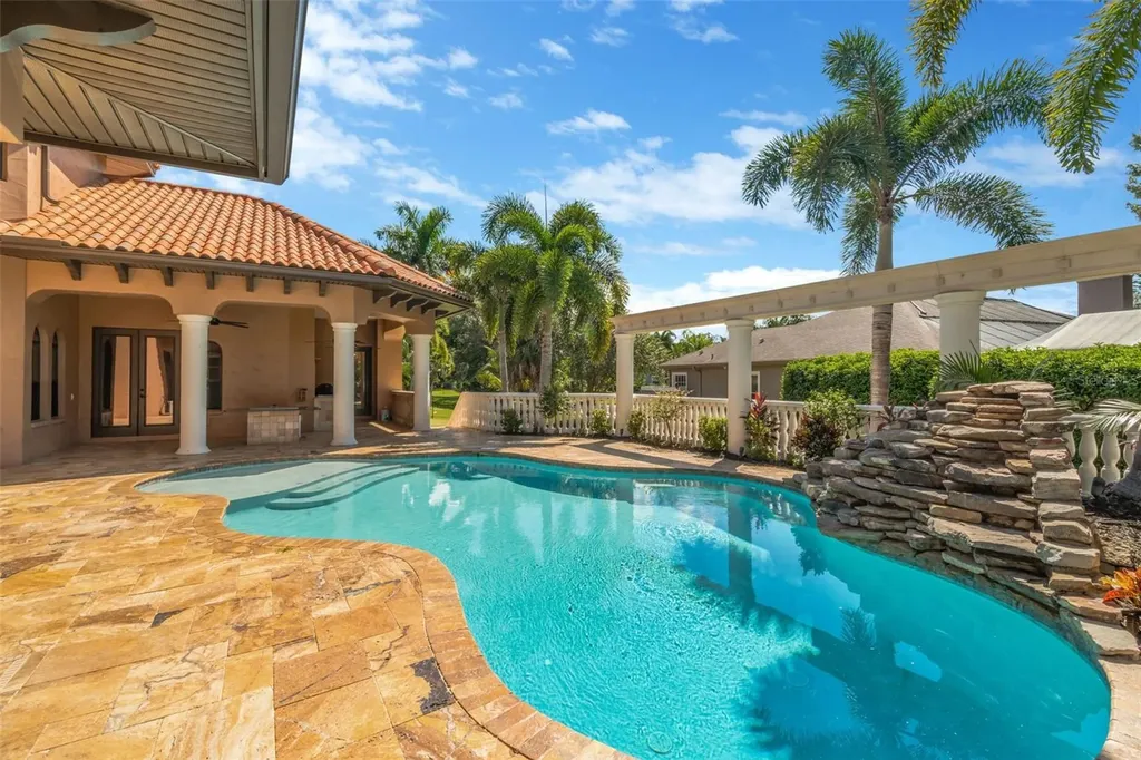 1079 Ashland Avenue Tarpon Springs FL 34689
