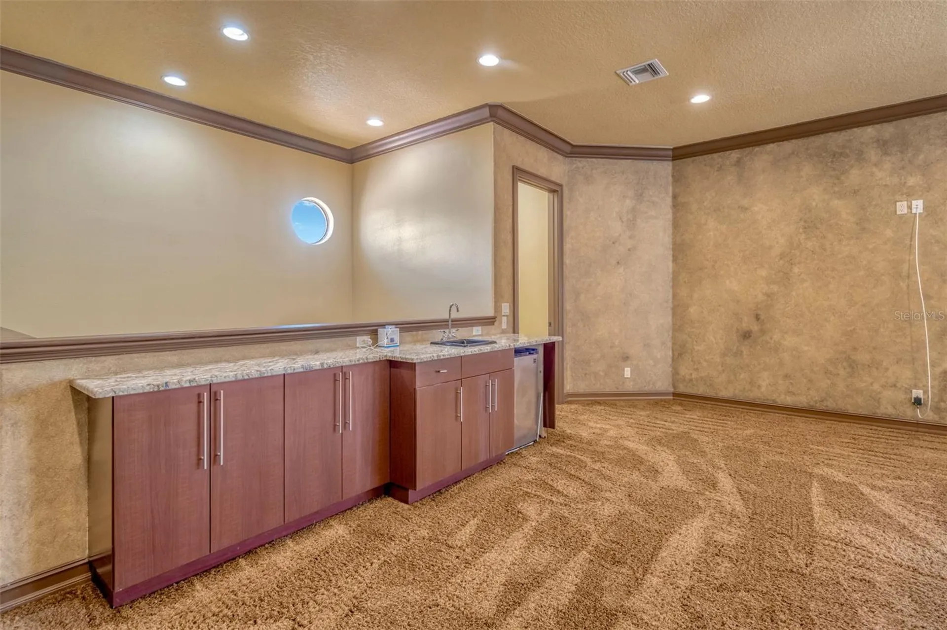 1079 Ashland Avenue Tarpon Springs FL 34689