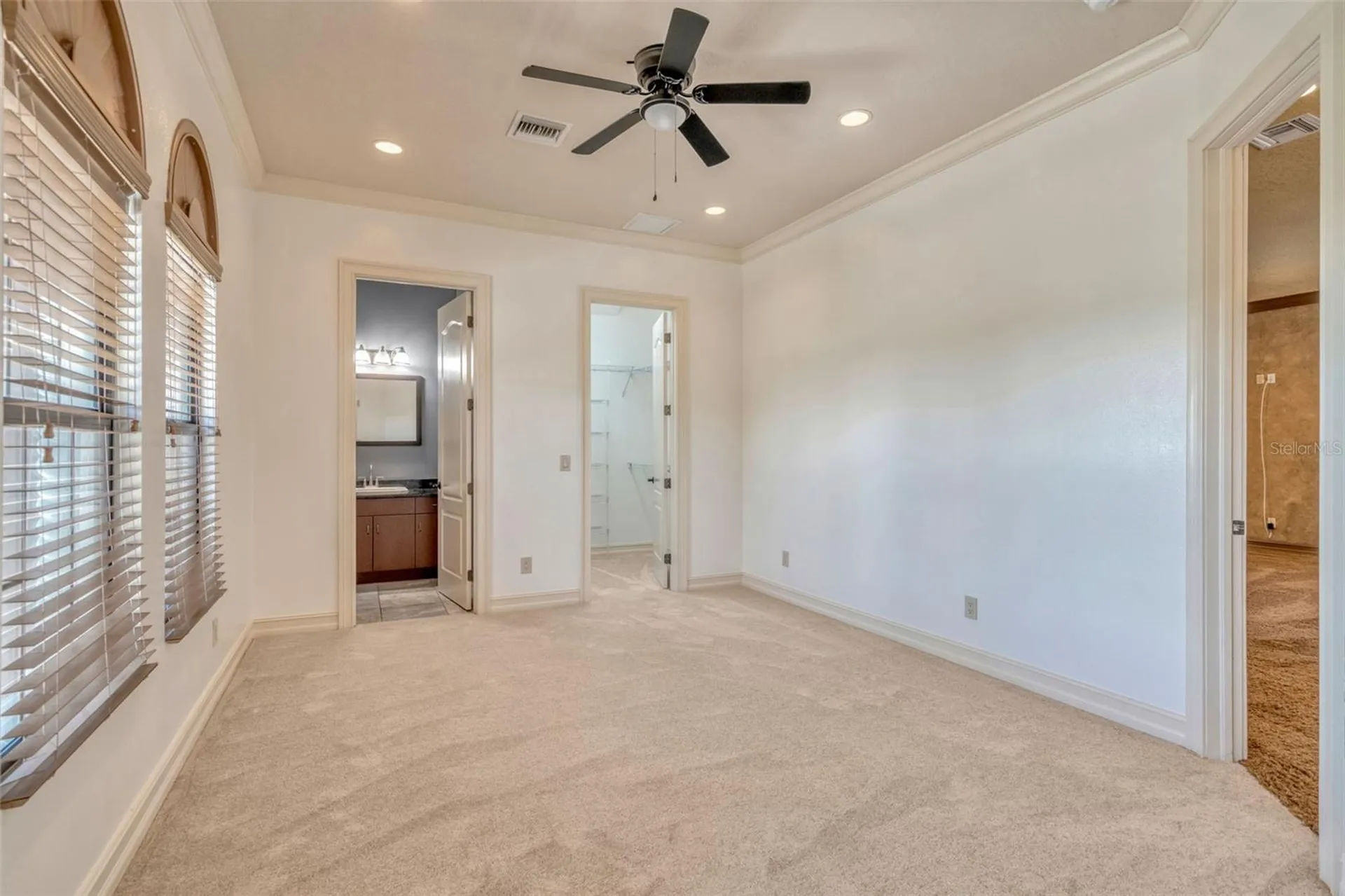 1079 Ashland Avenue Tarpon Springs FL 34689