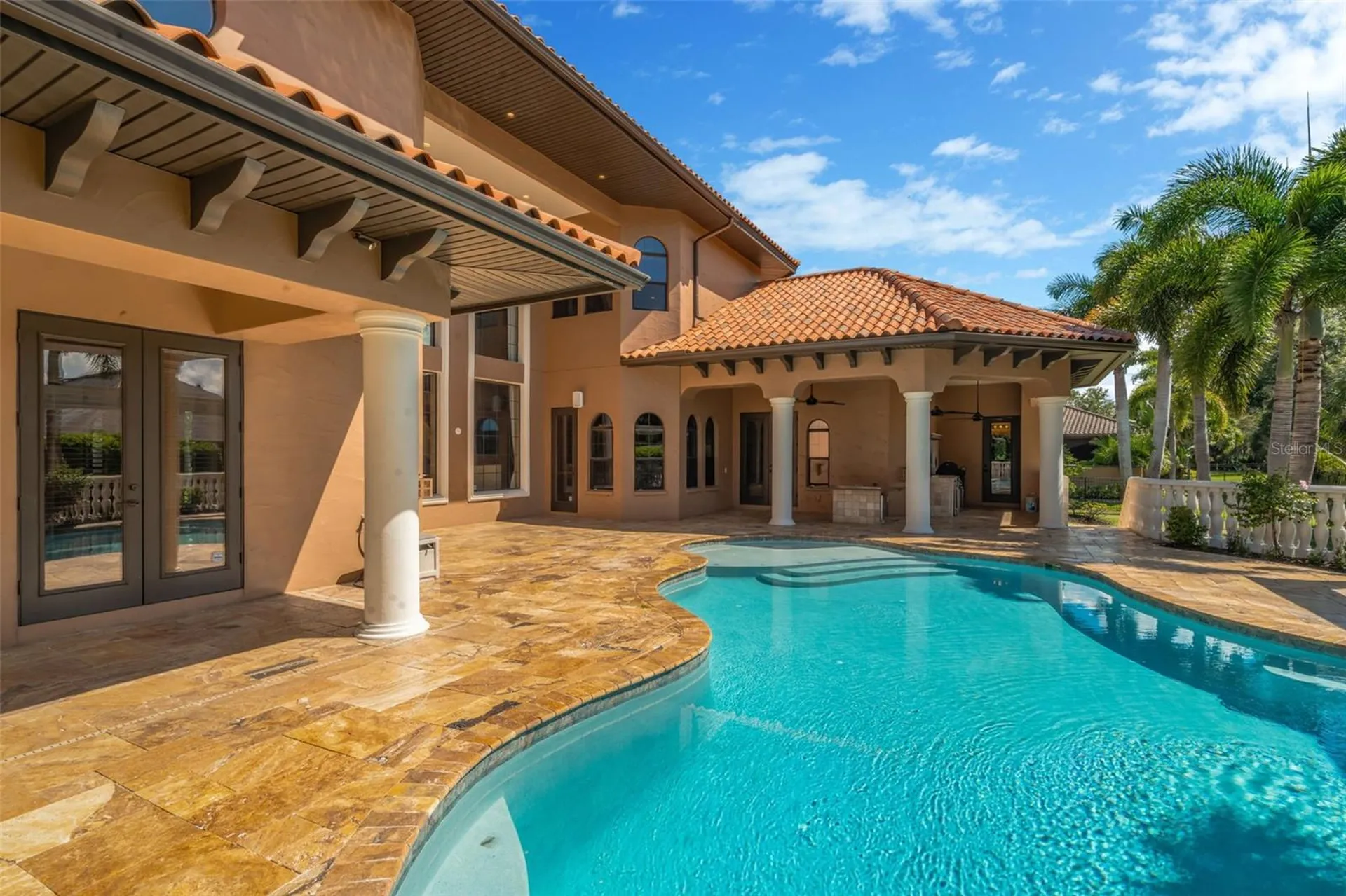 1079 Ashland Avenue Tarpon Springs FL 34689