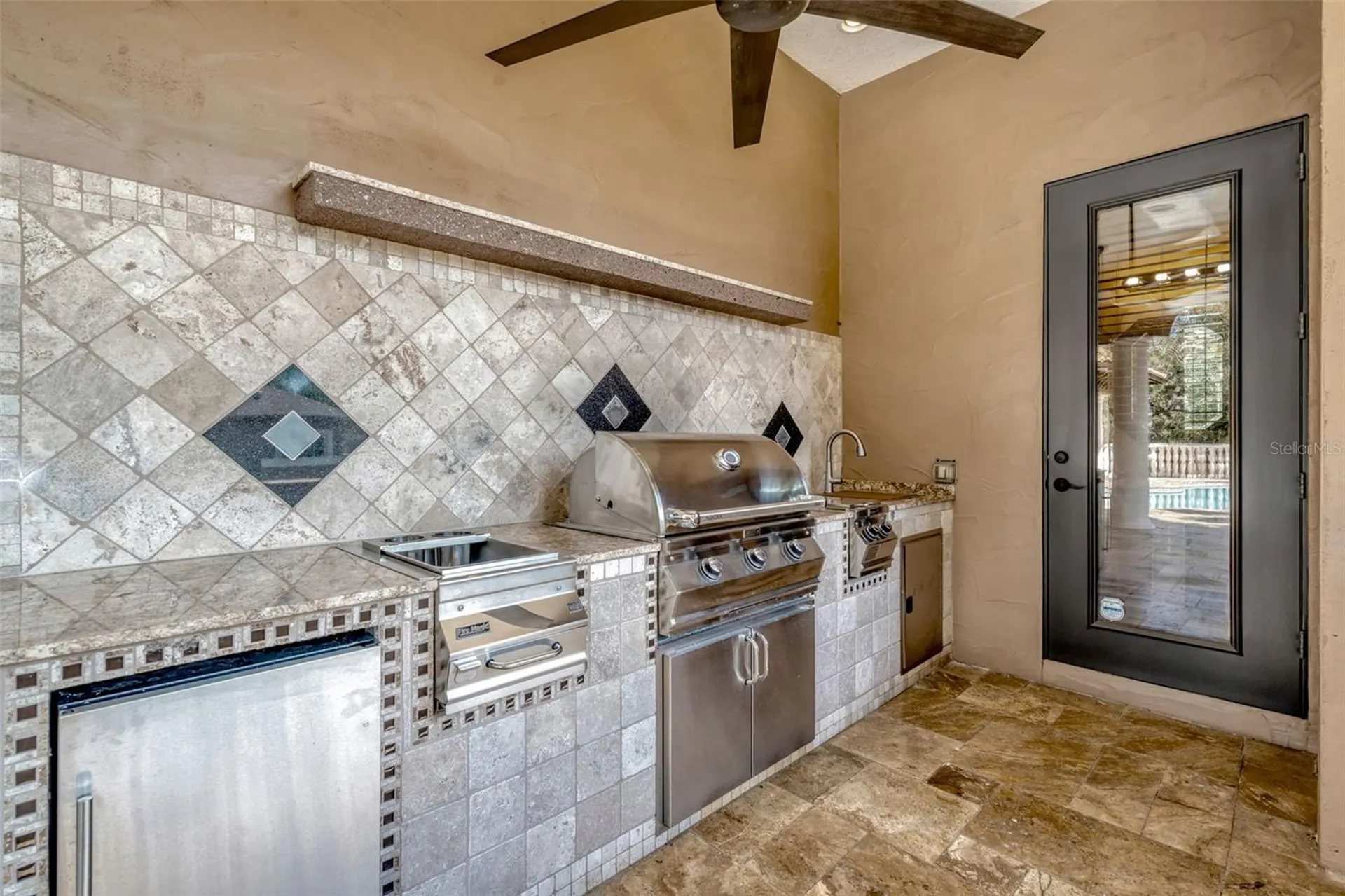 1079 Ashland Avenue Tarpon Springs FL 34689