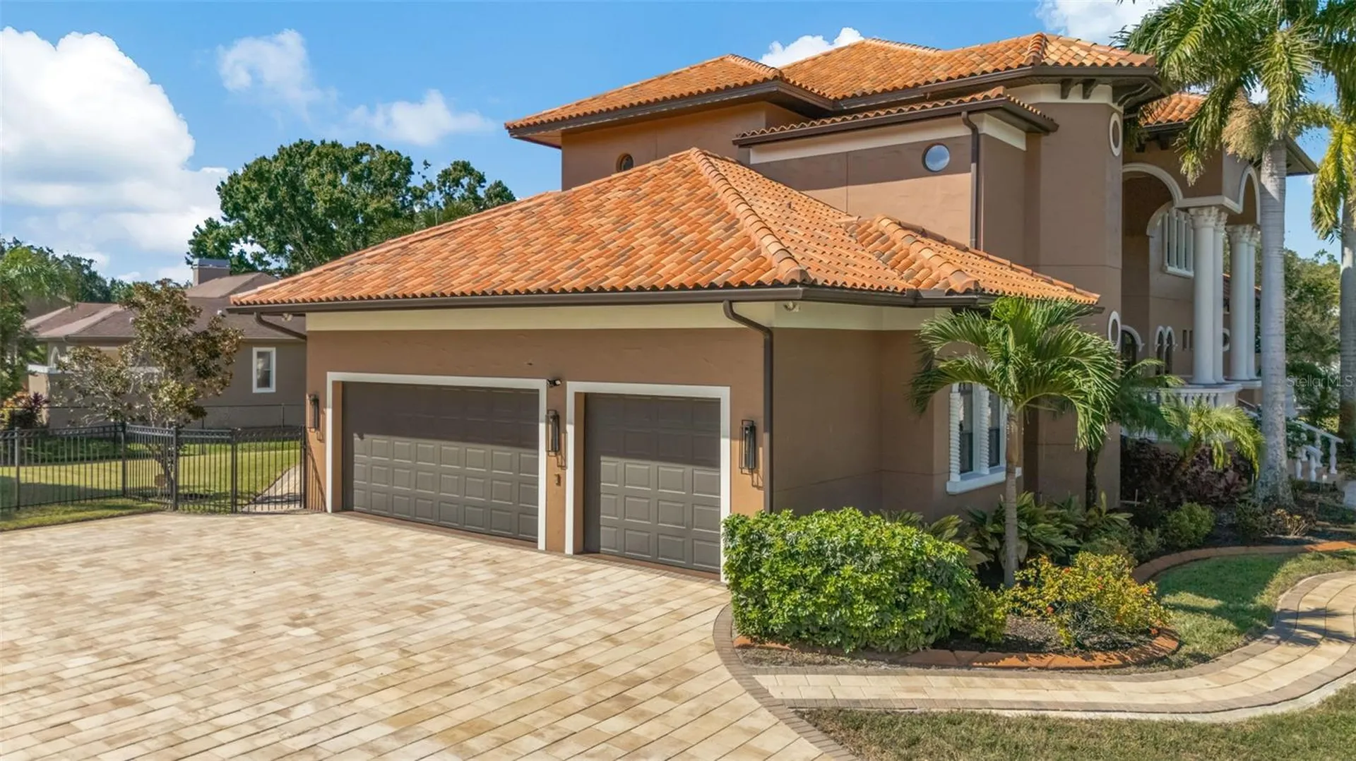 1079 Ashland Avenue Tarpon Springs FL 34689
