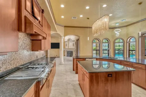 1079 Ashland Avenue Tarpon Springs FL 34689