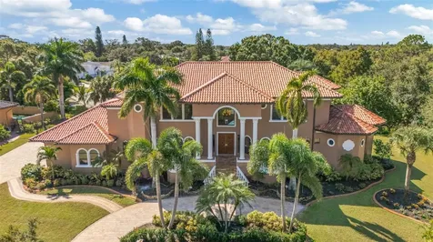 1079 Ashland Avenue Tarpon Springs FL 34689