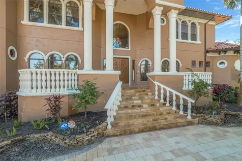 1079 Ashland Avenue Tarpon Springs FL 34689