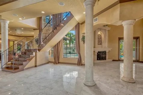 1079 Ashland Avenue Tarpon Springs FL 34689