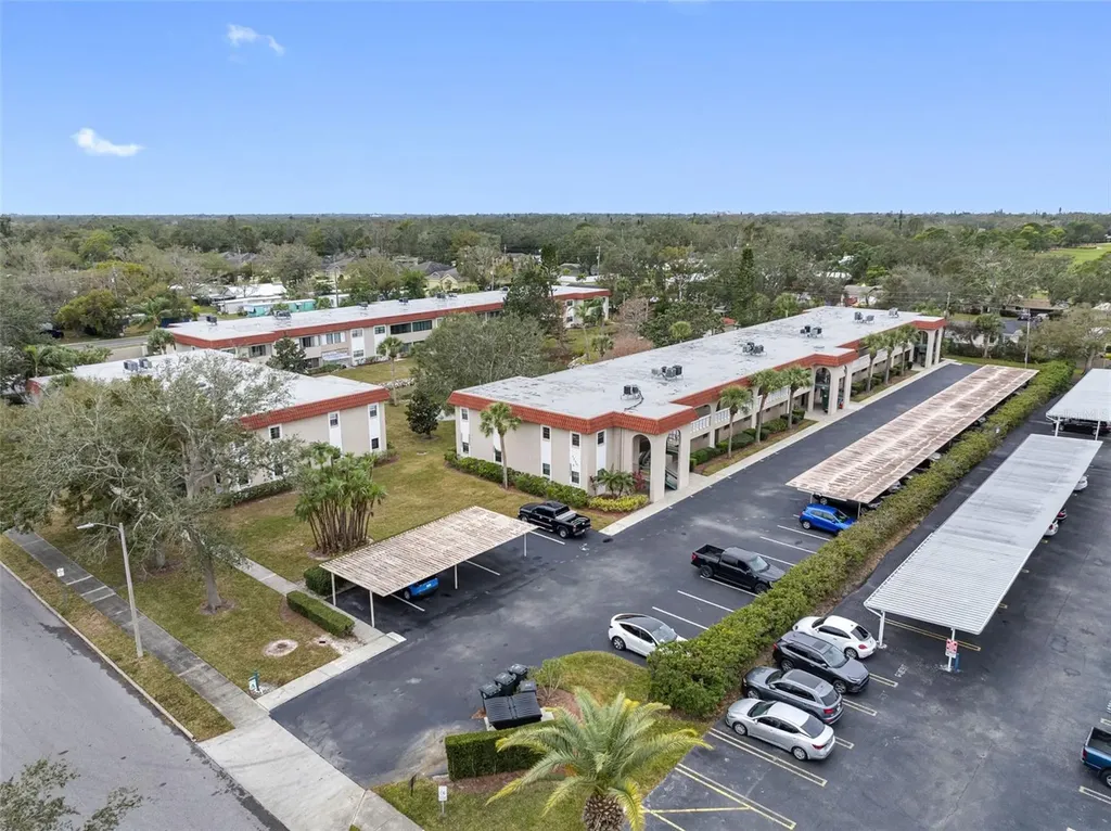 1750 Belleair Forest Drive Belleair FL 33756