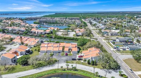 8717 Bay Pointe Drive Tampa FL 33615
