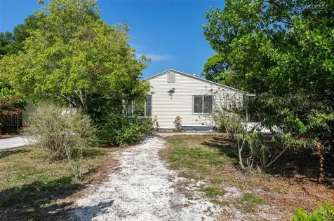 907 Hull Street S Gulfport FL 33707