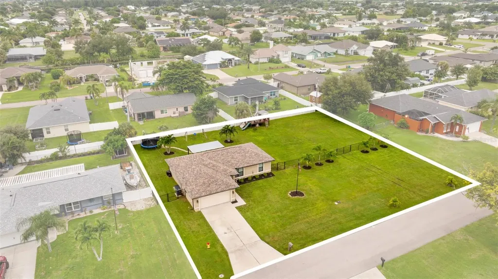 1108 SW 11th Avenue Cape Coral FL 33991