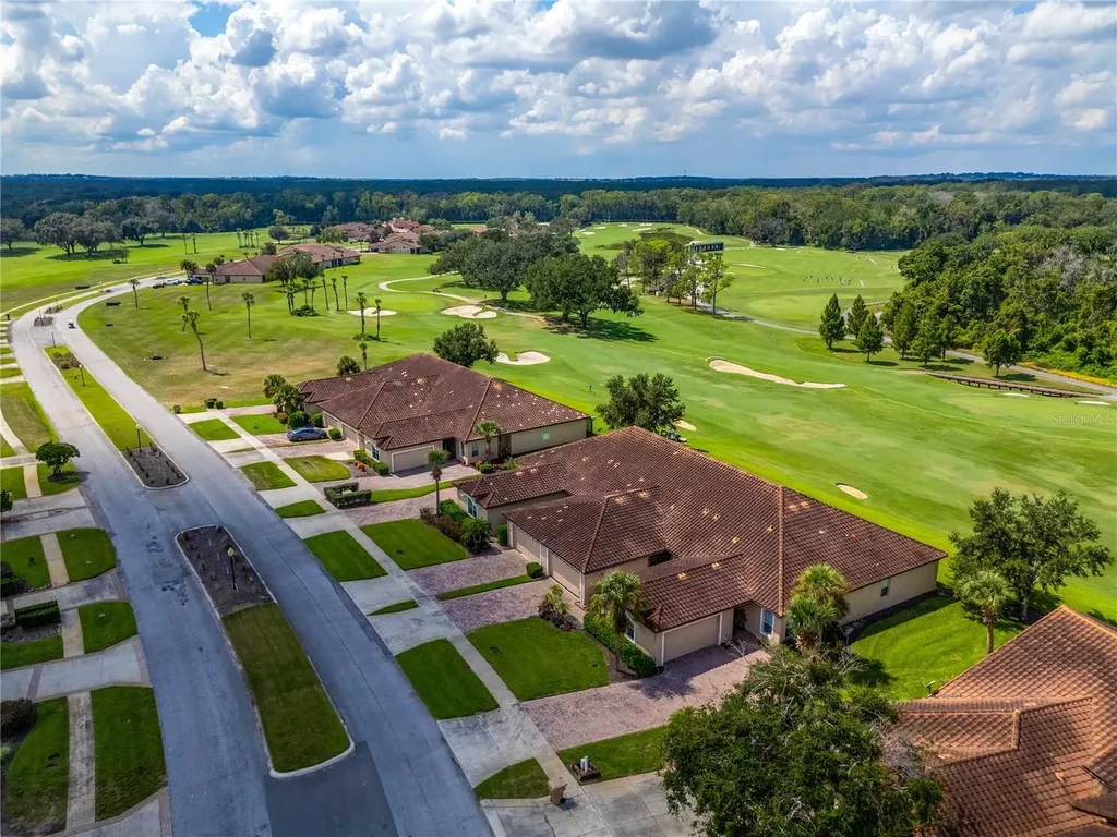 26841 Bella Vista Drive Howey In The Hills FL 34737
