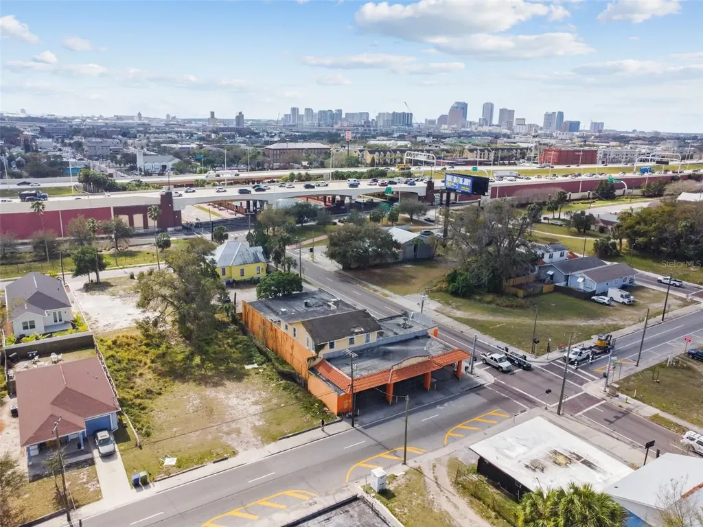 2213 E Columbus Drive Tampa FL 33605