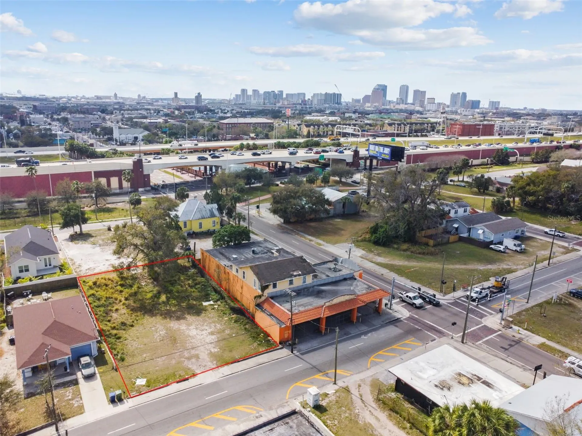 2213 E Columbus Drive Tampa FL 33605
