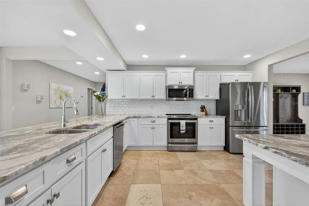 800 Madonna Boulevard Tierra Verde FL 33715