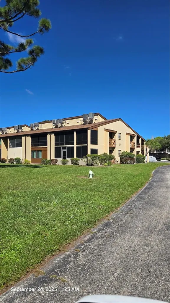 10 Quails Run Boulevard Englewood FL 34223