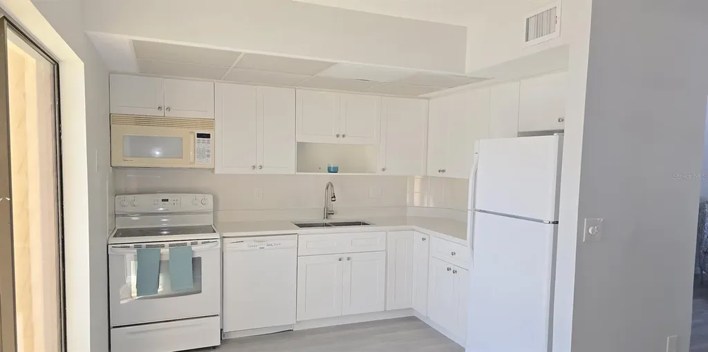 10 Quails Run Boulevard Englewood FL 34223