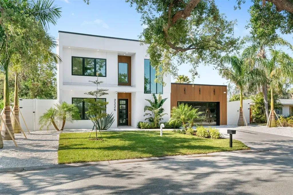 2226 Grove Street Sarasota FL 34239