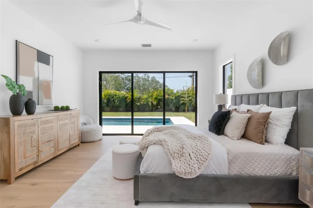 2226 Grove Street Sarasota FL 34239