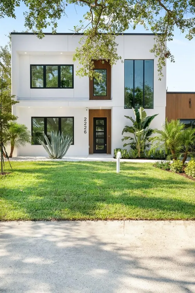 2226 Grove Street Sarasota FL 34239