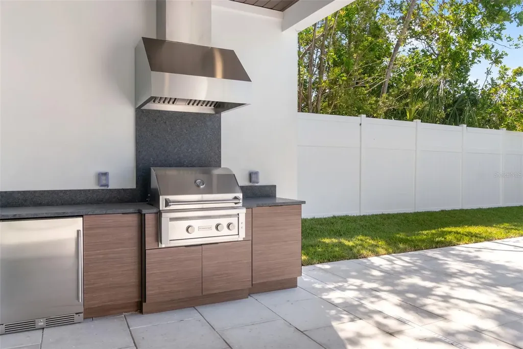 2226 Grove Street Sarasota FL 34239