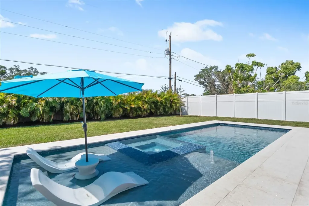 2226 Grove Street Sarasota FL 34239