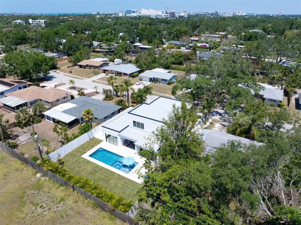 2226 Grove Street Sarasota FL 34239